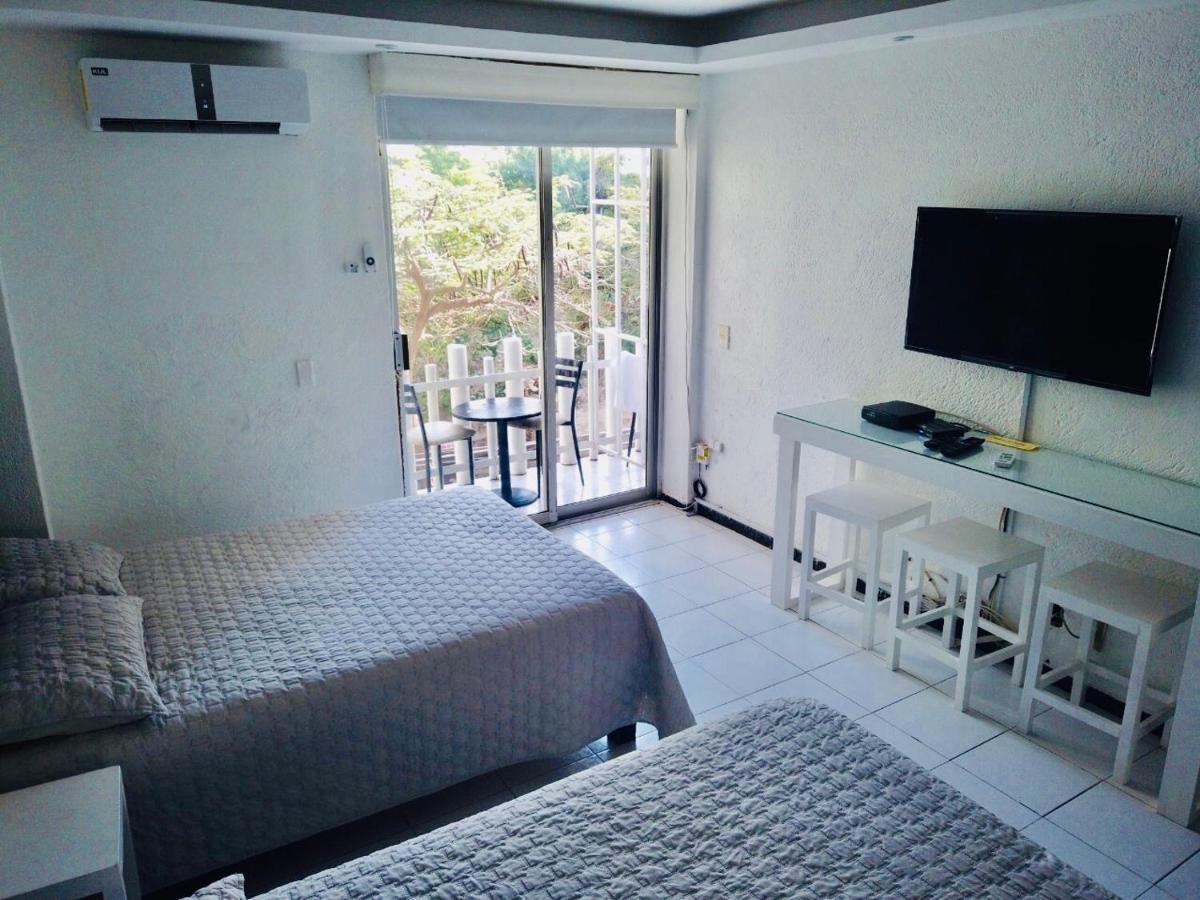 Acapulco Hotel Y Suites Mediterrane ภายนอก รูปภาพ