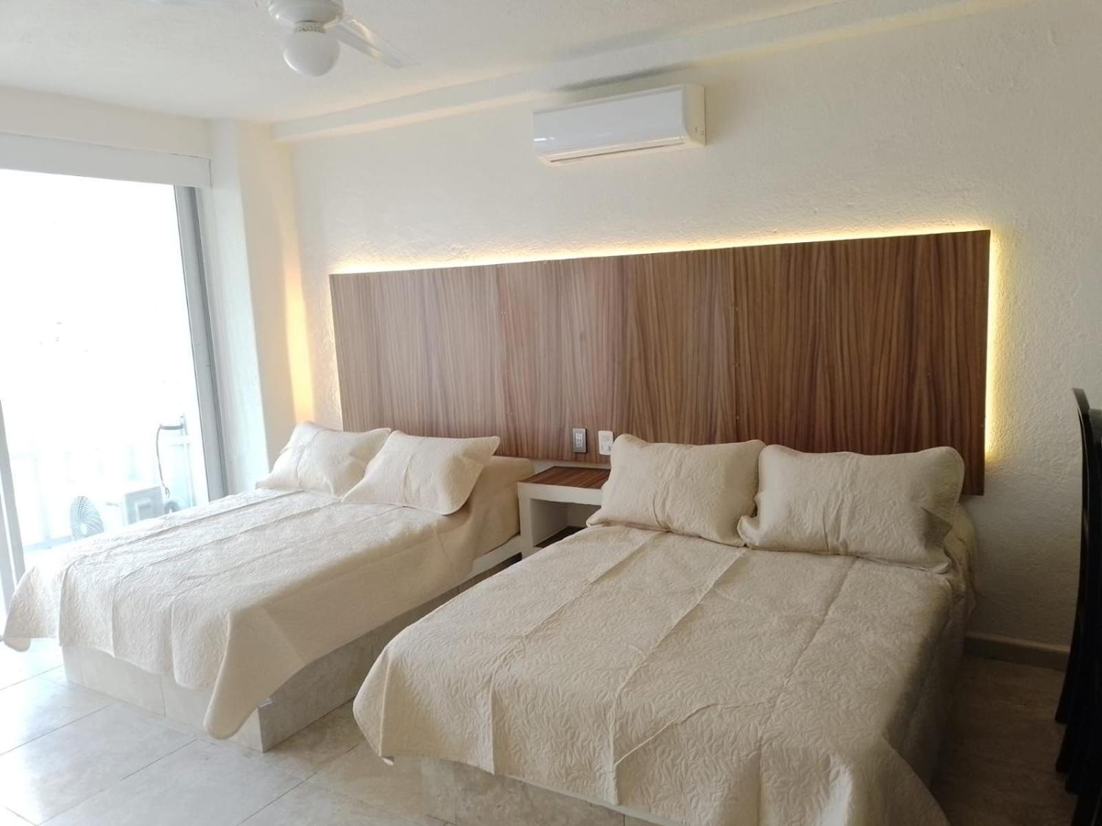 Acapulco Hotel Y Suites Mediterrane ภายนอก รูปภาพ
